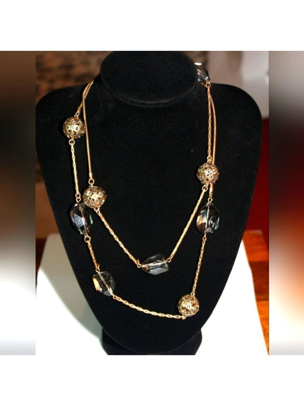 CHICO'S  SPARKLY GOLD ORBS AND LUCITE BEAD ON A GOLD CHAIN